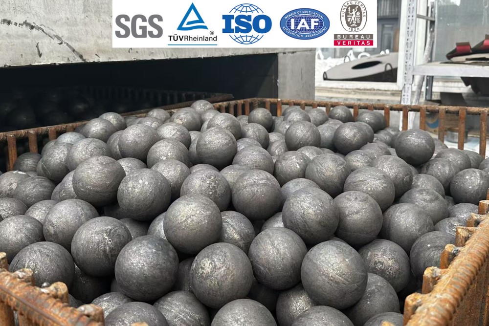 كرة مزورة مقاس 4 بوصات