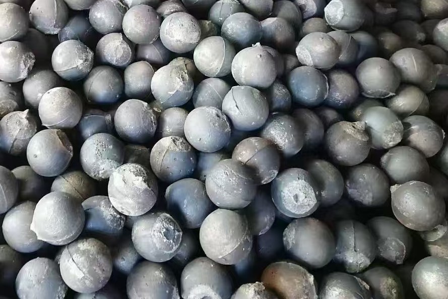 Bola fundida de cromo alto, medio y bajo