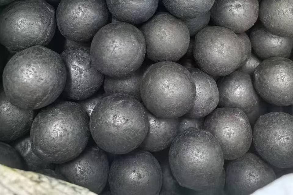 كرة طحن مصبوبة للطحن الرطب والجاف