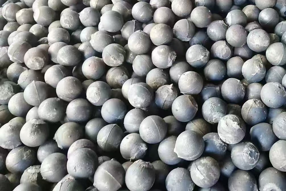 Bola fundida de cromo alto, medio y bajo