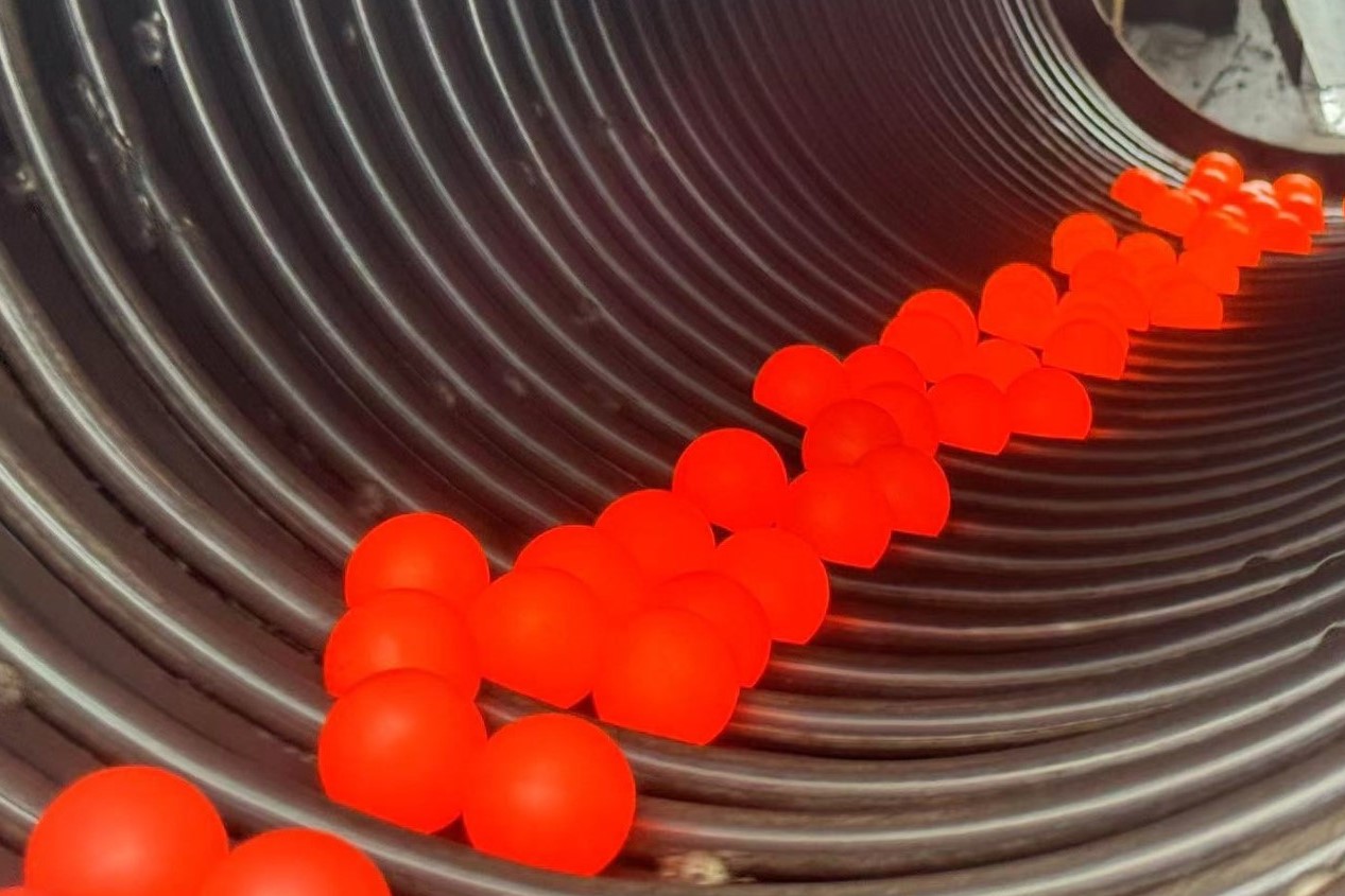 Горячий свернутый мяч