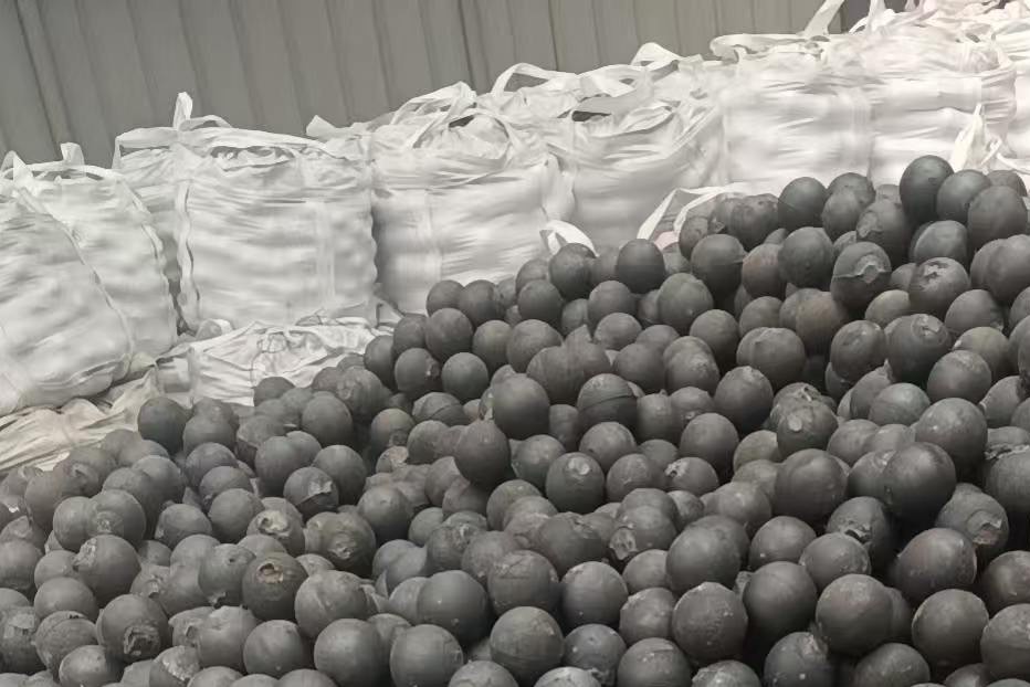 Bola de molienda de fundición de 1-32% Cr