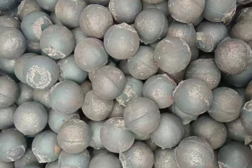 Bola de molienda fundida 10-32% Cr